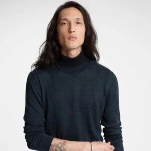 JOHN VARVATOS CASHMERE TURTLENECK